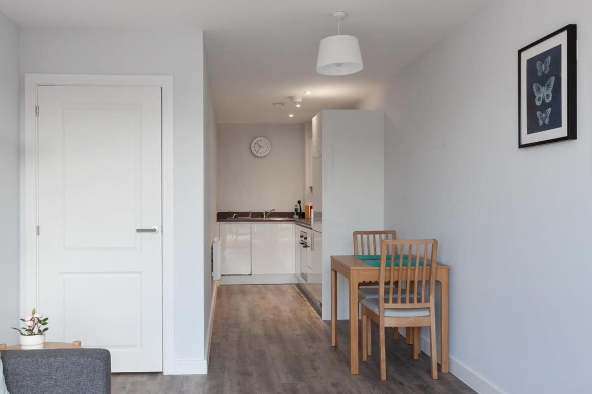 Modern 1 Bedroom Apartment In Central Brimingham 버밍엄 외부 사진